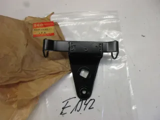 E1542. Suzuki GS 1000 Lampenhalter 51540-49000-291 vorne links Scheinwerferhalter - Bild 3
