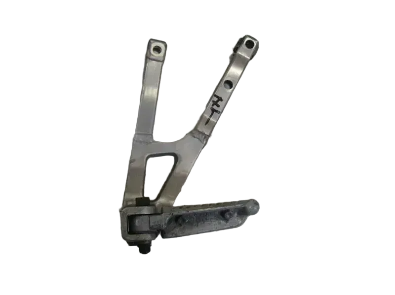 Suzuki GSX-R 400 GK71F Soziusraste hinten links Fußraste Halter footrest - Bild 1