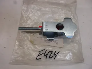 E424. Suzuki GS 500 E Kettenspanner Kette 61410-01D00 Antriebskette Spanner - Bild 2