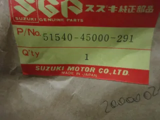 E136. Suzuki GS 750 GS 750 E Scheinwerferhalter Lampenhalter 51540-45000-291 links Träger - Bild 4