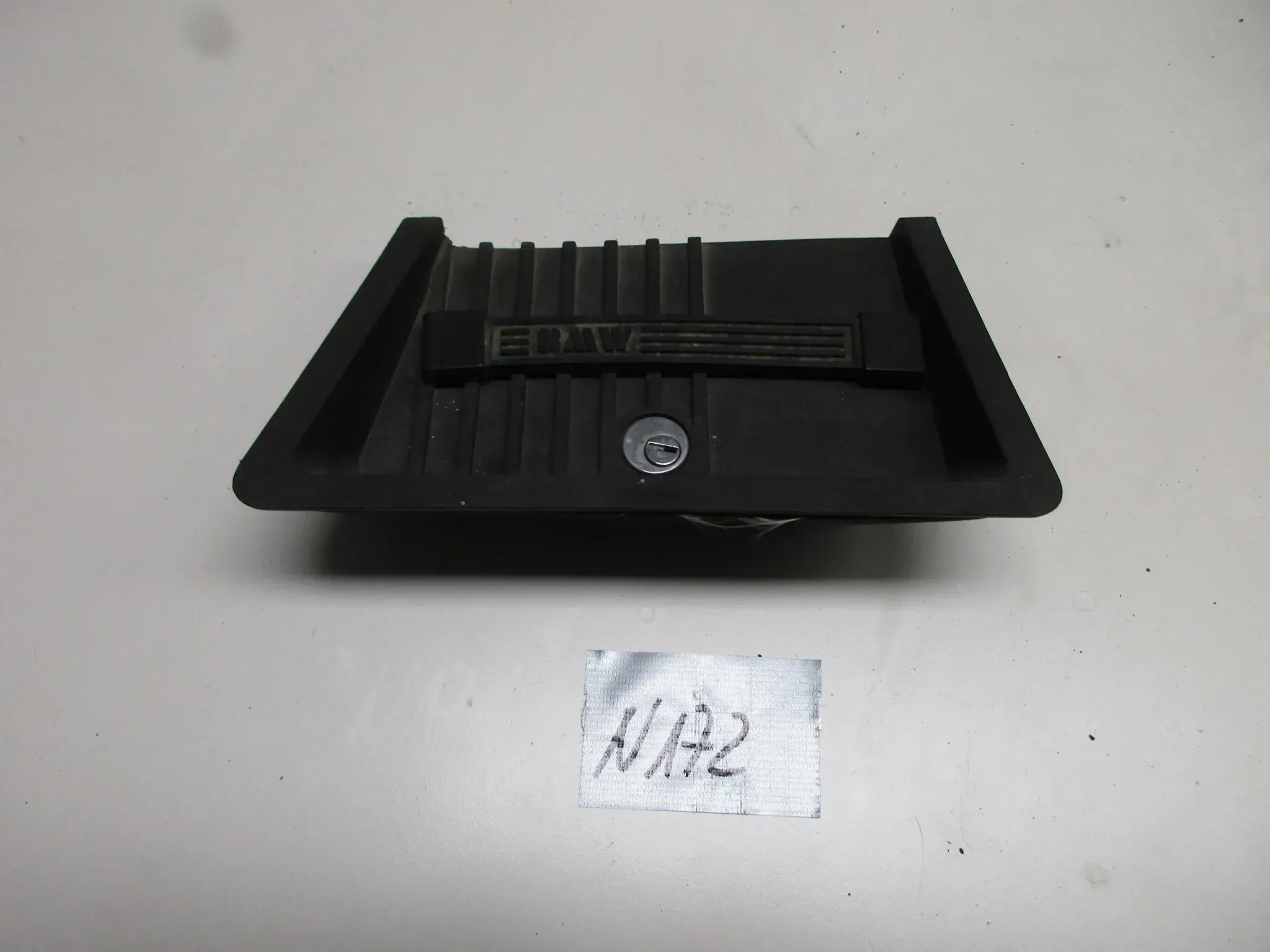 N172 BMW R100 RT Staufach 1241500 Ablagefach Innen Blende - Bild 1