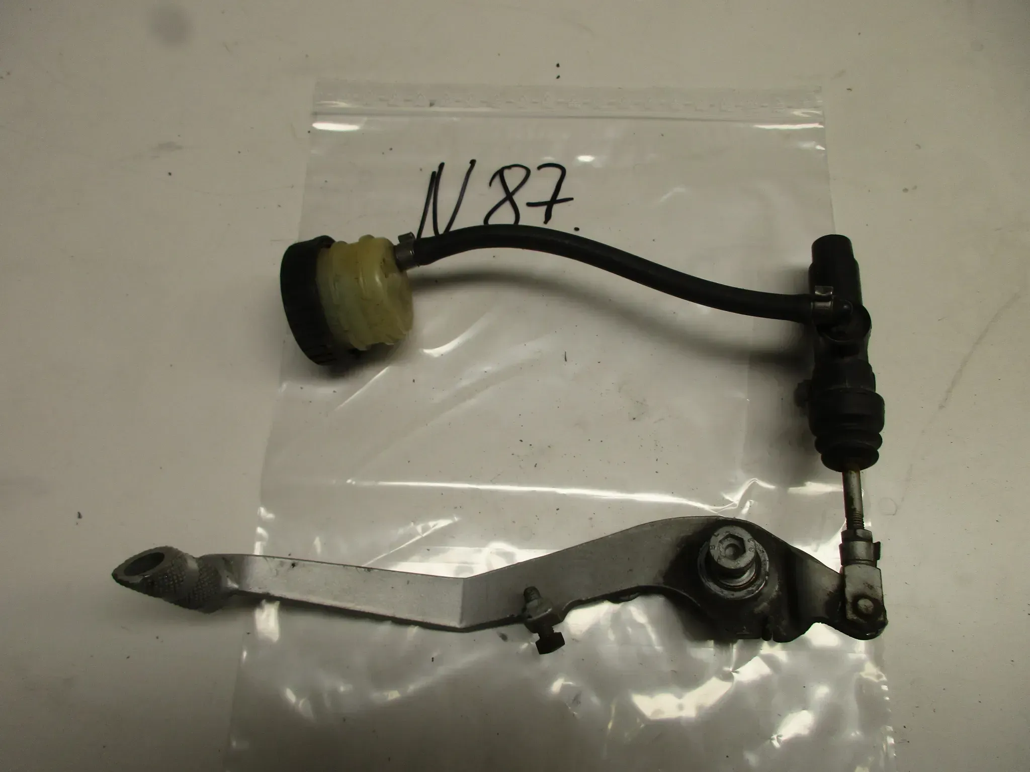 N87 BMW R 1100 RS Hauptbremszylinder hinten Fußbremshebel Bremse 4888 - Bild 1