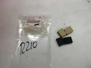 R210. Kawasaki ER-6 N ER-6F Dämpfer für Sitz Sitzpolster Vibration 92161-0718 - Bild 1