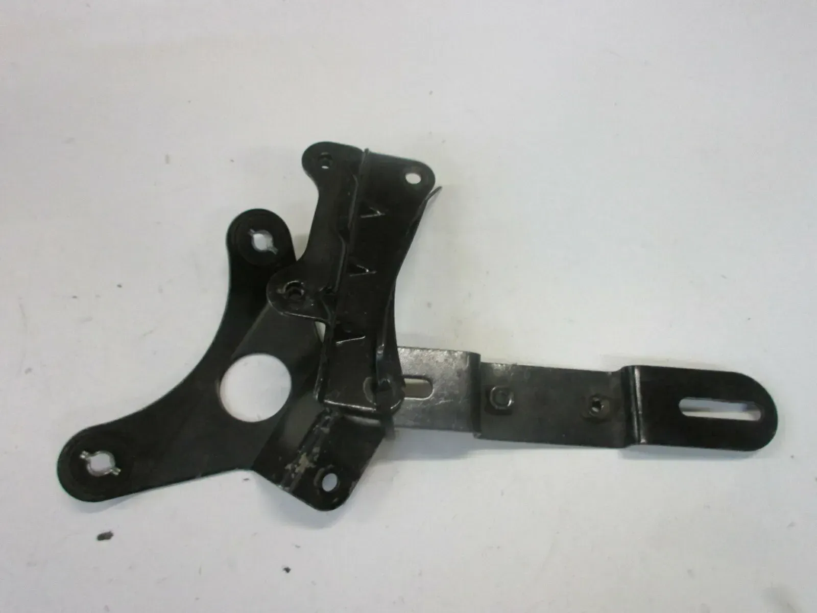 O1. Kawasaki GPZ 600 R ZX600A Halter Kleinteile Halteblech Rahmen Kennzeichen - Bild 1