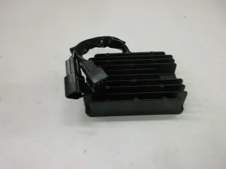 A198. Suzuki GSX 650_750 F Spannungsregler Lichtmaschine Regler 32800-18810-RXO - Bild 2