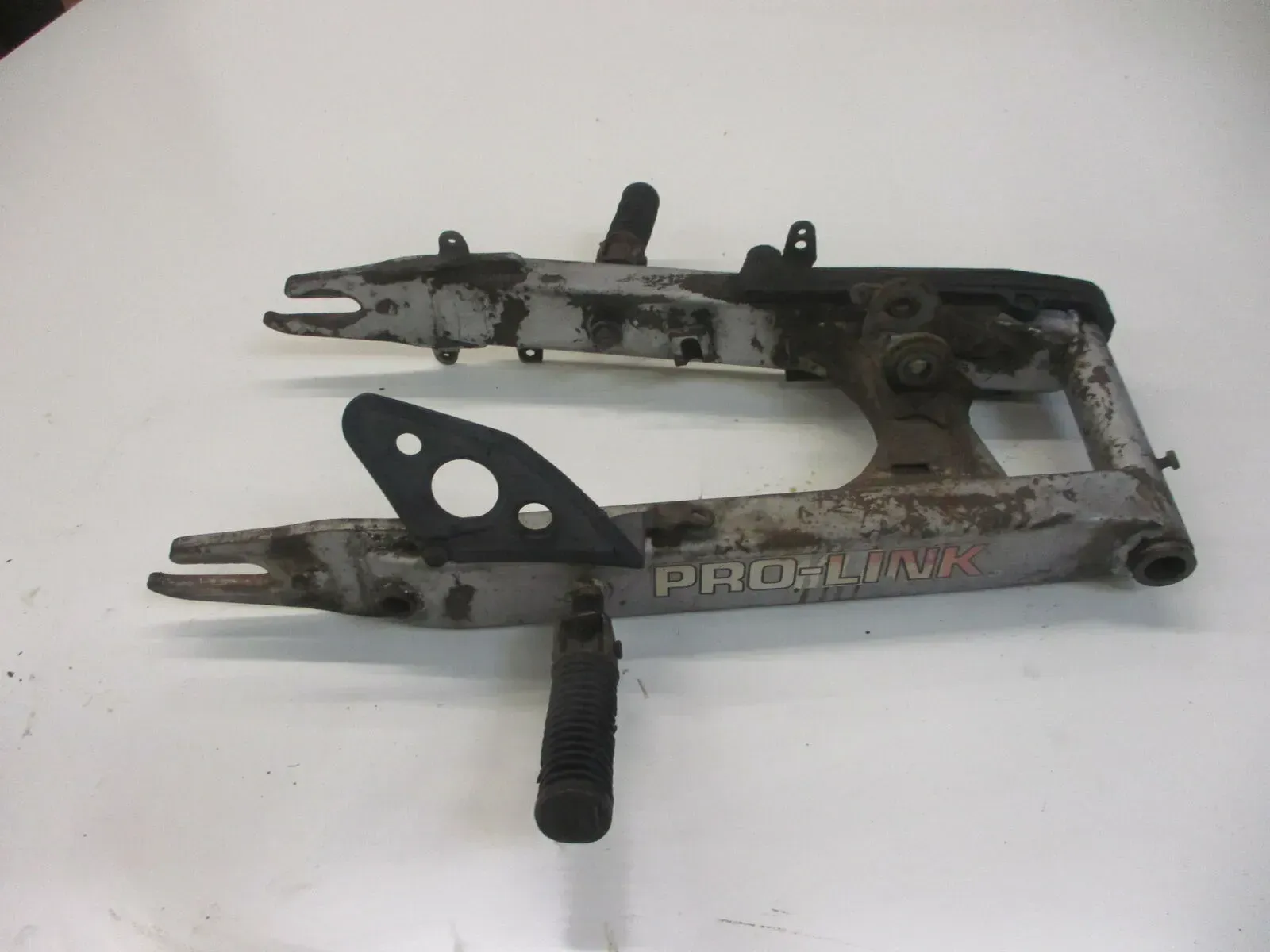 4. Honda XL 500 R PD 02 PRO-LINK Schwinge Hinterradaufhängung Felge hinten - Bild 1