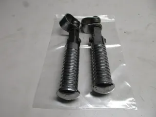 T979 Honda Kawasaki Yamaha Fussraste hinten rechts oder links Sozius Chopper - Bild 4