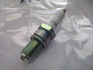 R1854 NGK D10ES Moto Guzzi 1000 Zündkerzen Ø 12 mm Motor - Bild 3
