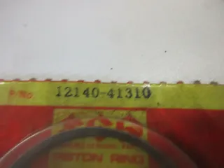 S100 Suzuki RM 100 Kolbenringe Original piston Kolben 12140-41310 - Bild 3