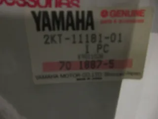 A1665 Yamaha FZR 750 Genesis Zylinderfußdichtung Motor 2KT-11181-01 Original gasket - Bild 4