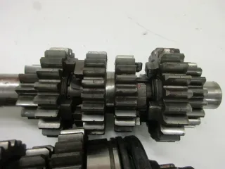 Suzuki GS 550 M Katana Getriebesatz Getriebe Getriebewelle Motor Antrieb - Bild 5