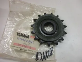 Antriebskettenrad 99999-01798 D1128. Yamaha XT 500_600 Ritzel 15T Zahnrad - Bild 3