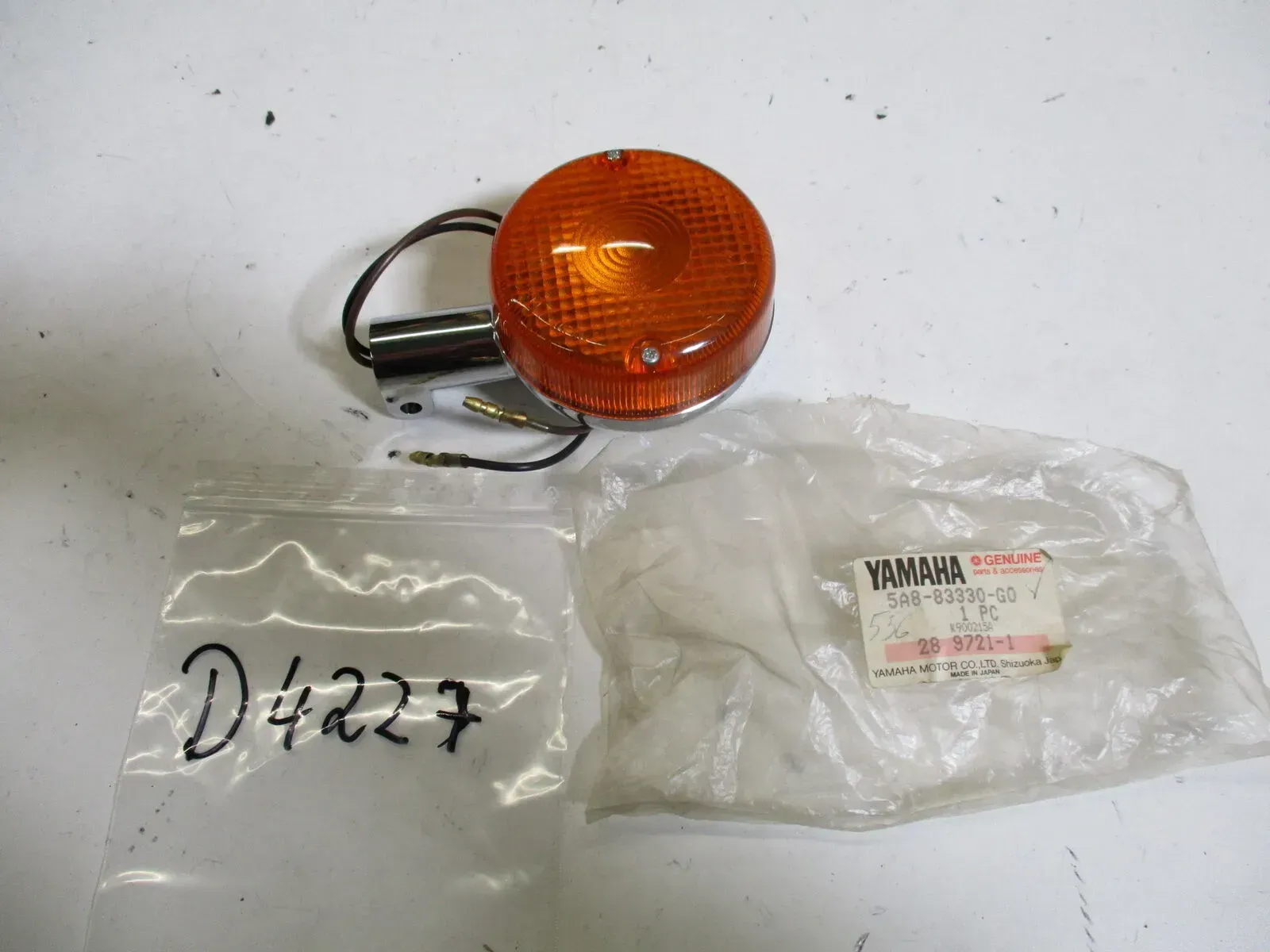 D4242 Blinker 5A8-83330-G0 hinten Yamaha XV 500_750_1000 TR1 rechts turn signal - Bild 1