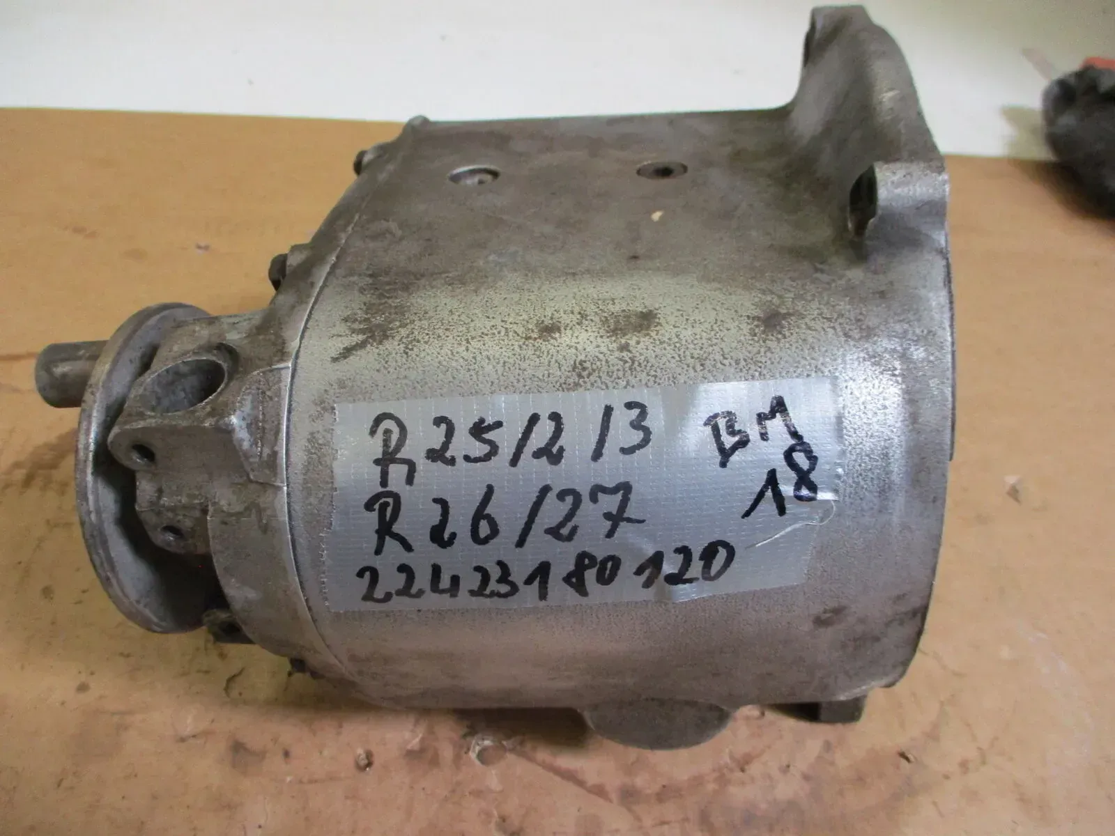 Getriebe 22423180120 Block BM18 BMW R 25/2 R25/3 R26_27 Gehäuse komplett gear bo - Bild 1