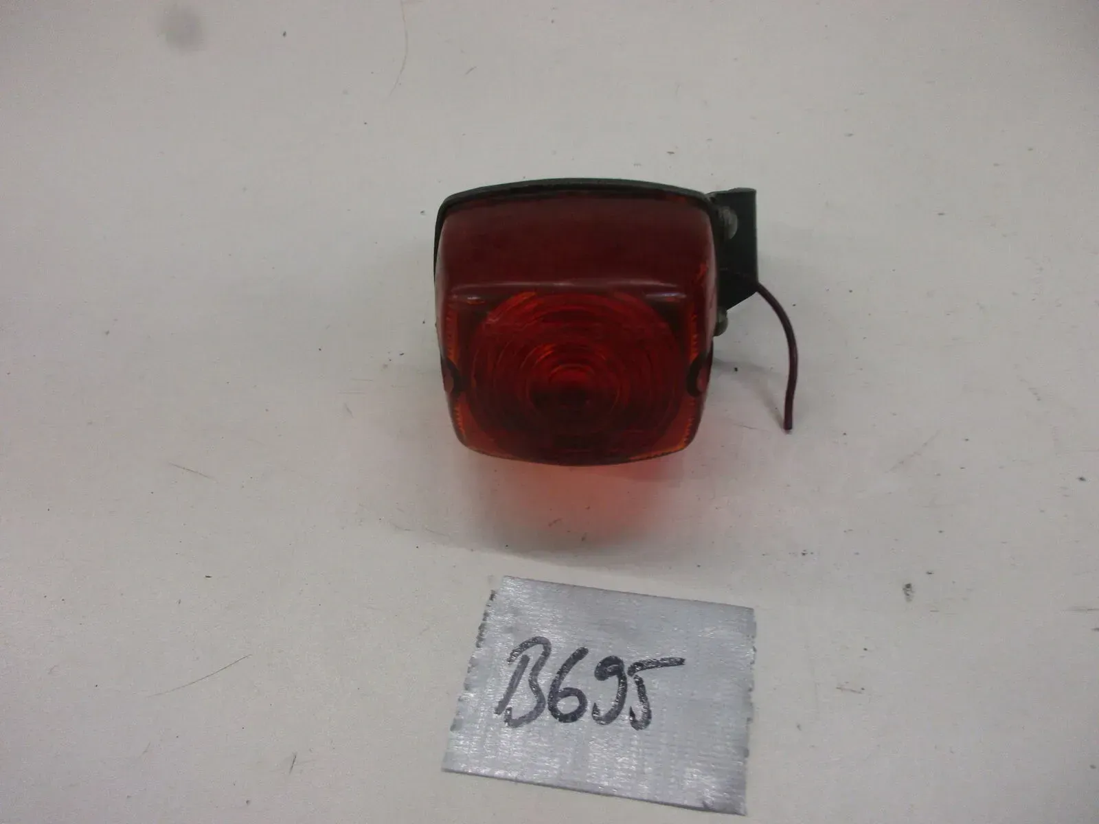 B695 Blinker Ersatzblinker YN223 Universal Oldtimer Traktor rechts oder links - Bild 1