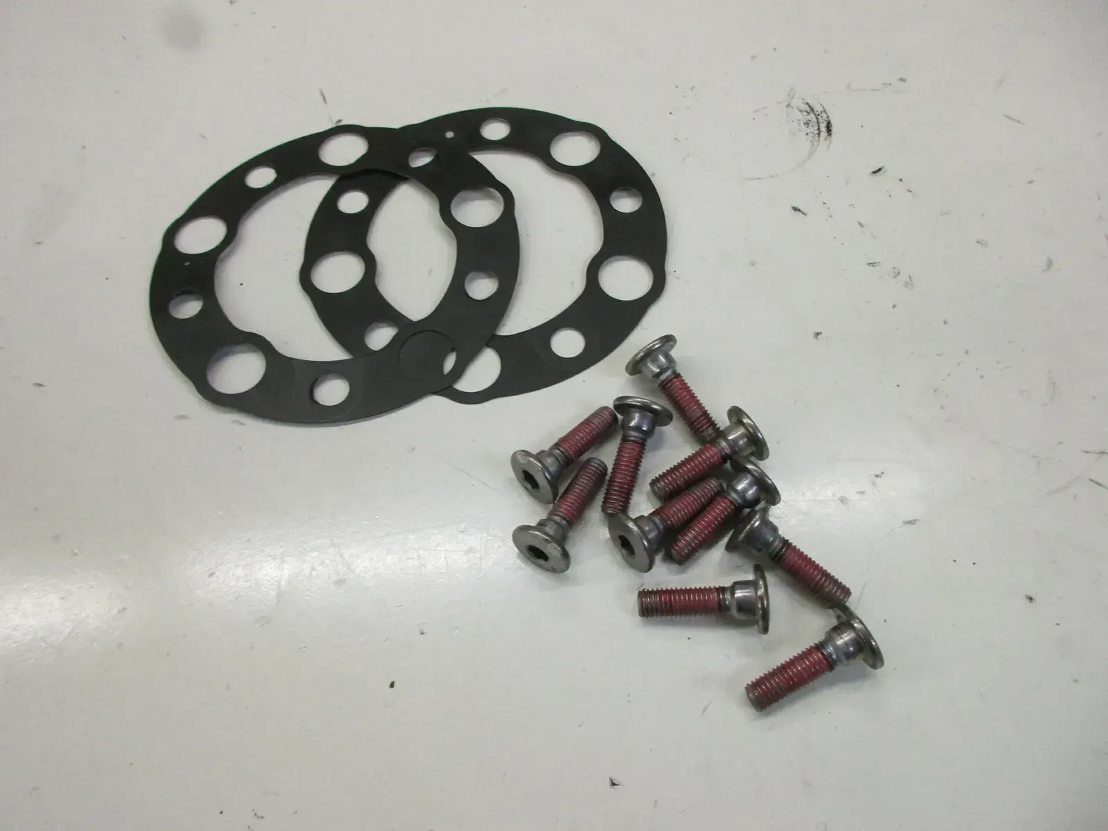 Kawasaki ER-6 F ABS EX650E Bremsscheibenschrauben M8x34 mm vorne rechts links - Bild 1