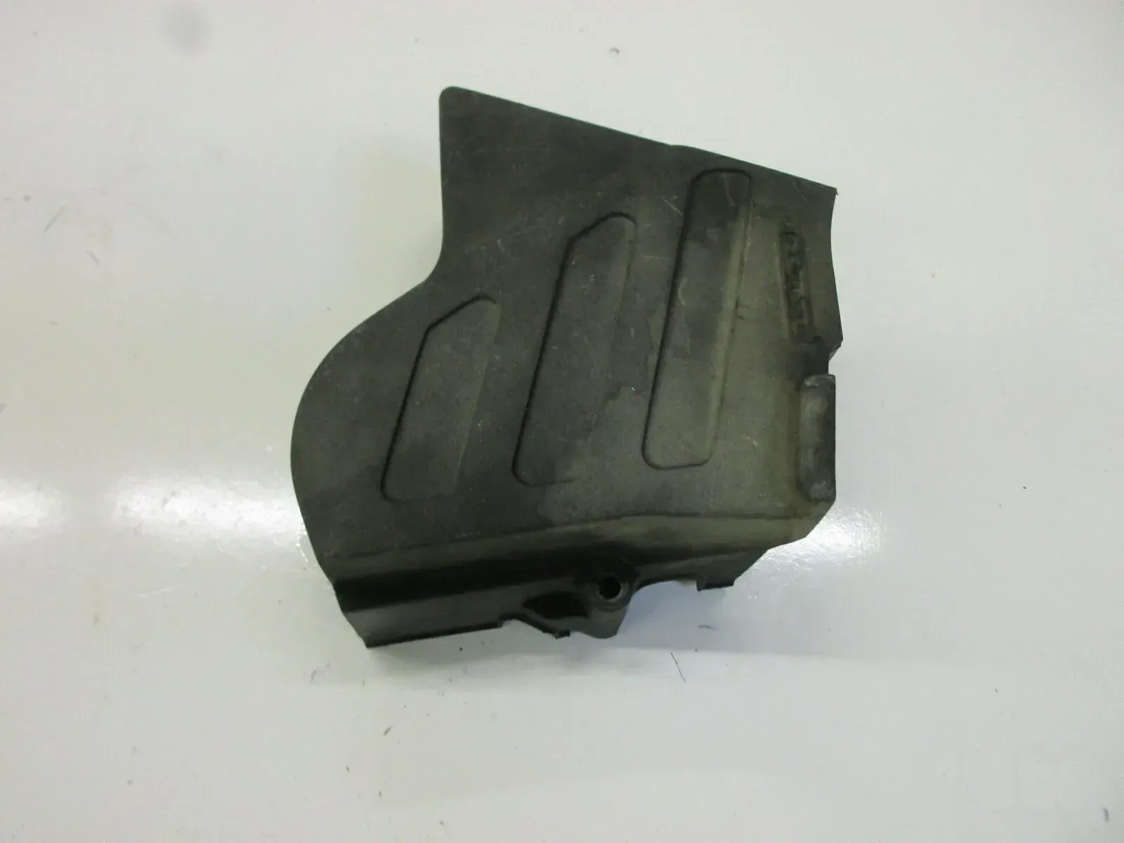 1. Kawasaki KLR 250 D KL Ritzelabdeckung links Motor Motordeckel Kettenschutz - Bild 1