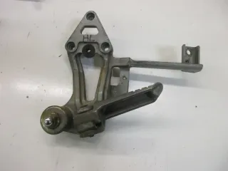 1. Kawasaki GPX 750 R ZX 750 F Fußrastenhalter mit Fußraste hinten links Sozius - Bild 1