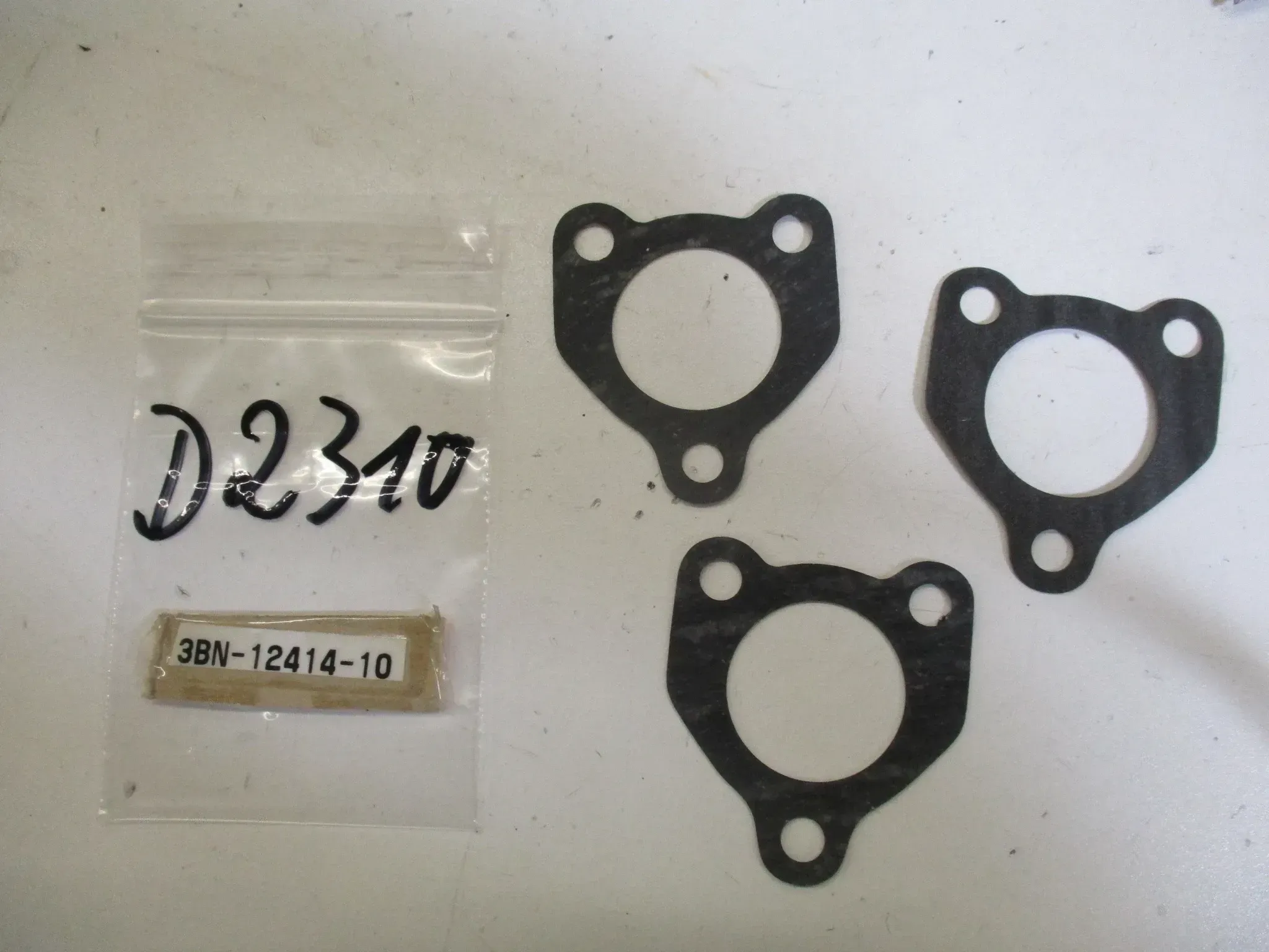 D2310 Yamaha DT_TDR 125 Dichtung 3BN-12414-10 Schlauchdichtung Kühler Wasserschlauch - Bild 1