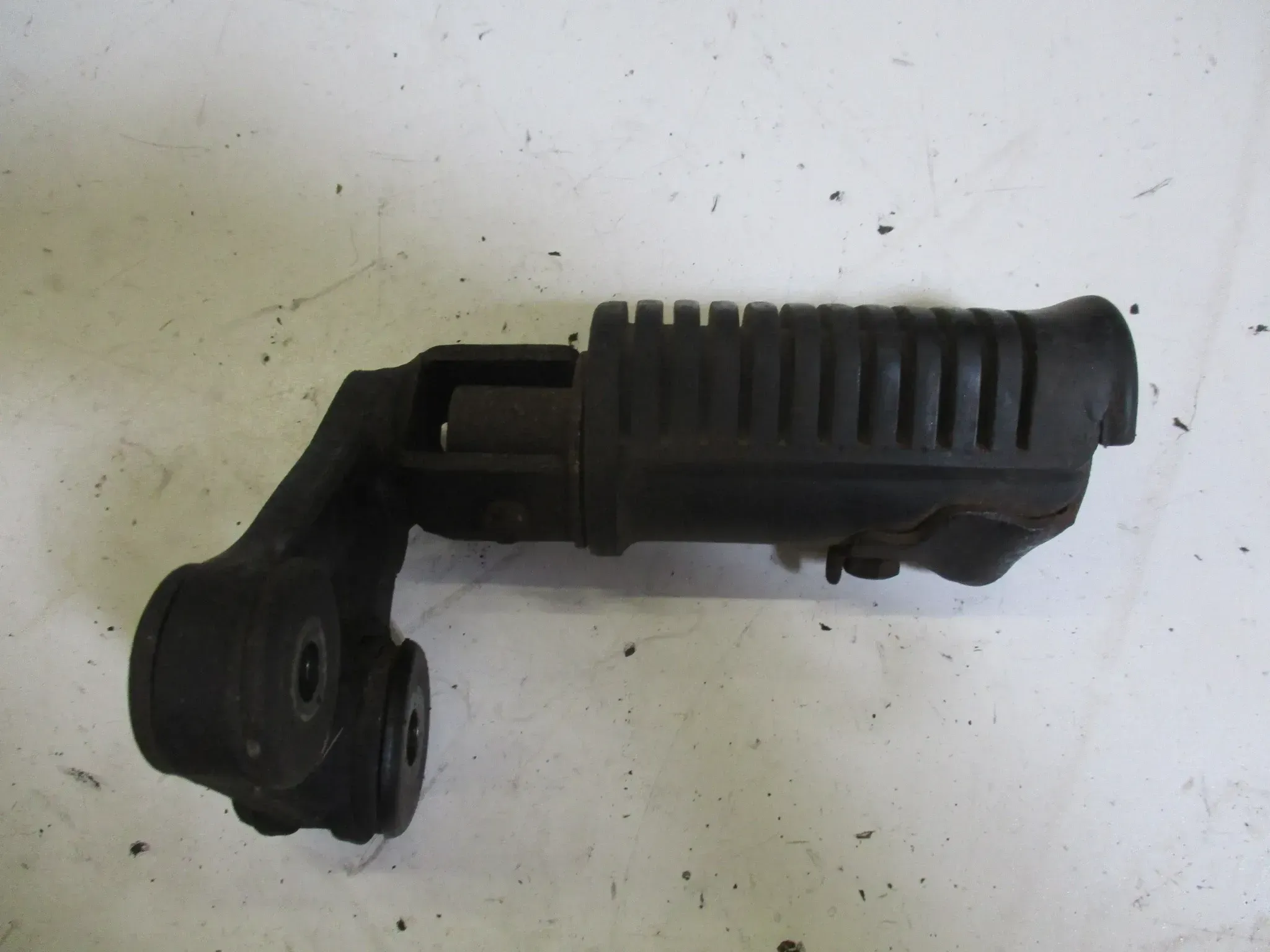 2. Honda FT 500 PC07 Flat Track Fußraste vorne rechts mit Halter foot rest right front - Bild 1