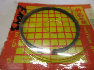 E1043. Suzuki TS 100 GP 100 Kolbenringe Kolben 12140-28630-050 Original Übergröße 0,50 - Bild 2