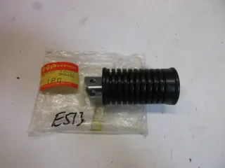E513. Suzuki GS 1000 GS 1000 E Fußraste Vorne rechts 43550-49001 Fussraste Fahrerraste - Bild 1