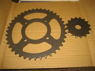 R411 Suzuki RG 500 Gamma Kettenrad Ritzel Schuh Antriebsrad  16 x 40 sprocket - Bild 3