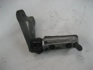 2. HONDA CBR 1000 F SC21 FUßRASTE VORNE LINKS FUßRASTENHALTER FUßRASTENBRÜCKE - Bild 3