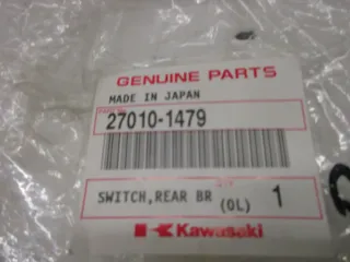 R108. Kawasaki ER-6 N Z 750_1000 Bremslichtschalter hinten Bremslicht 27010-1479 - Bild 4