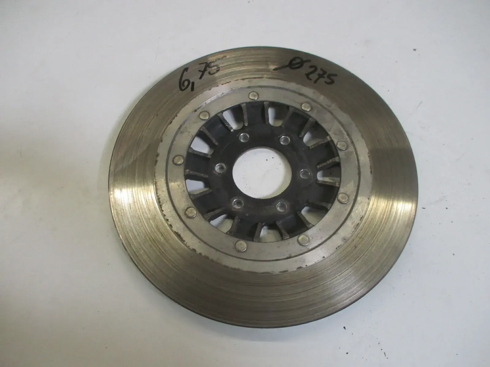 3. Suzuki GS 550 E Bremsscheibe hinten 6,75 mm brake disc rear - Bild 1