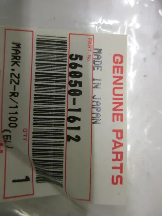 A1699 Kawasaki ZZ-R 1100 D ZX 1100 Aufkleber Verkleidung Emblem 56050-1612 Dekor Original - Bild 4