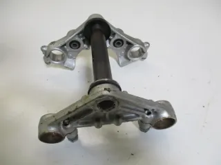 1. Yamaha XV 250 3 LW Virago Gabelbrücke oben unten 33 mm Gabel - Bild 3