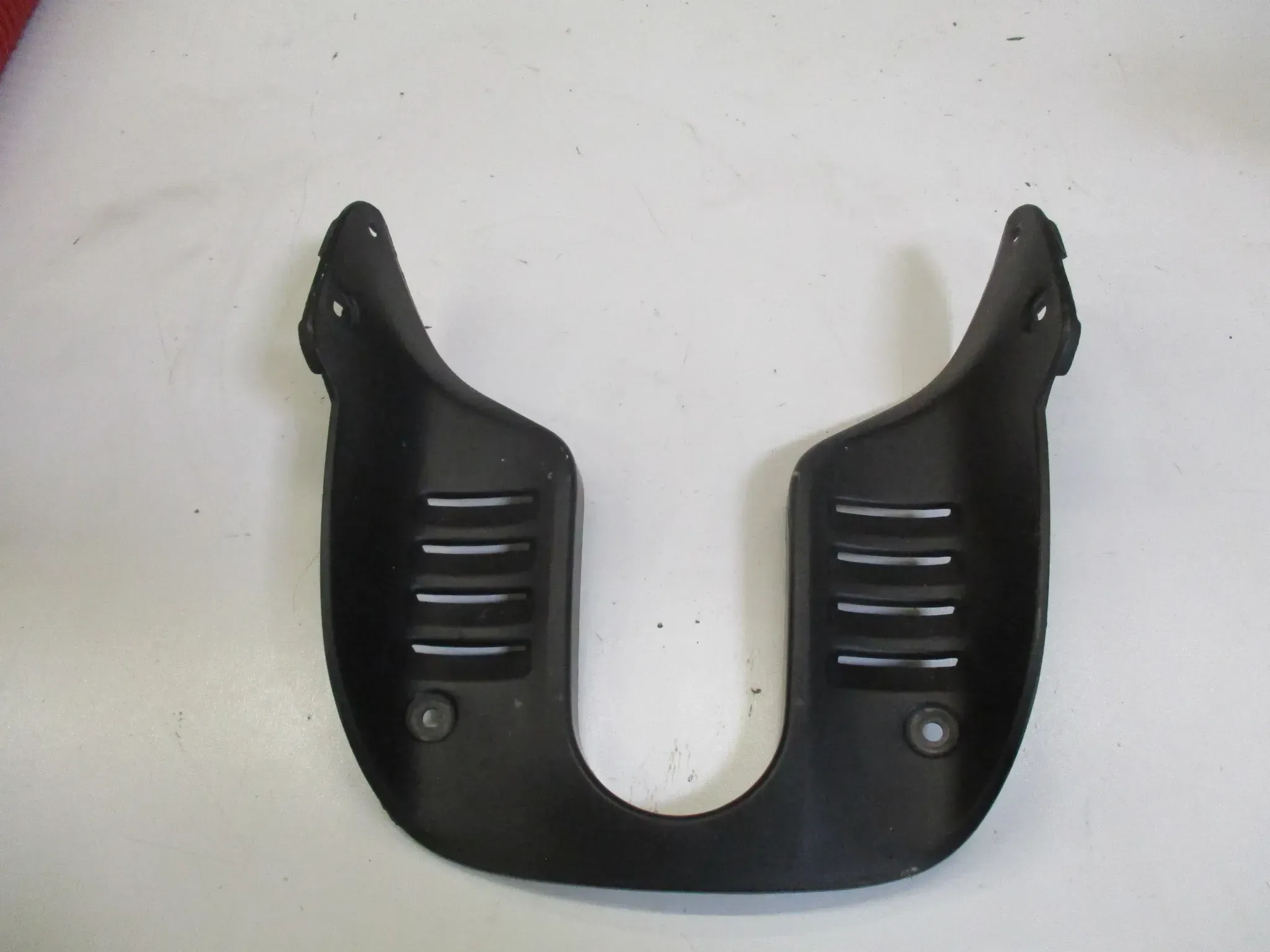2. Suzuki DR 650 R SP44B Tankverkleidung 44271-12E0 vorne mitte - Bild 1