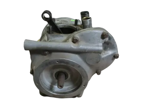 Background image for Motor 234396 mit Kupplung Kurbelwelle BM9. BMW R 25/2 Motorblock Lagerauflösung