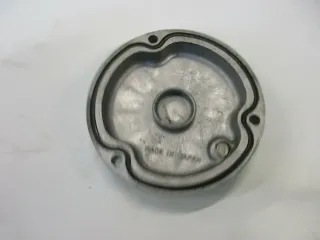 O. Suzuki GS 400 E Bj.80 Ölpumpendeckel unten Motordeckel Deckel Ölpumpe Motor - Bild 3