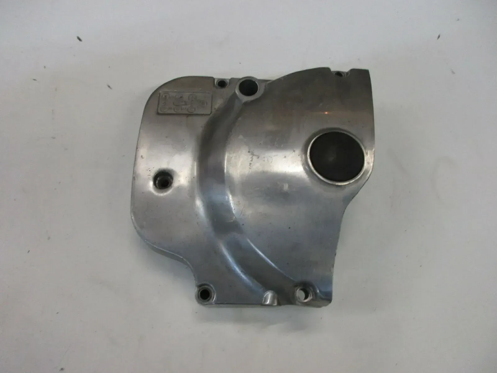 O. Suzuki GSX 250 E GS 25 X Ritzelabdeckung Motordeckel links Kettenschutz - Bild 1