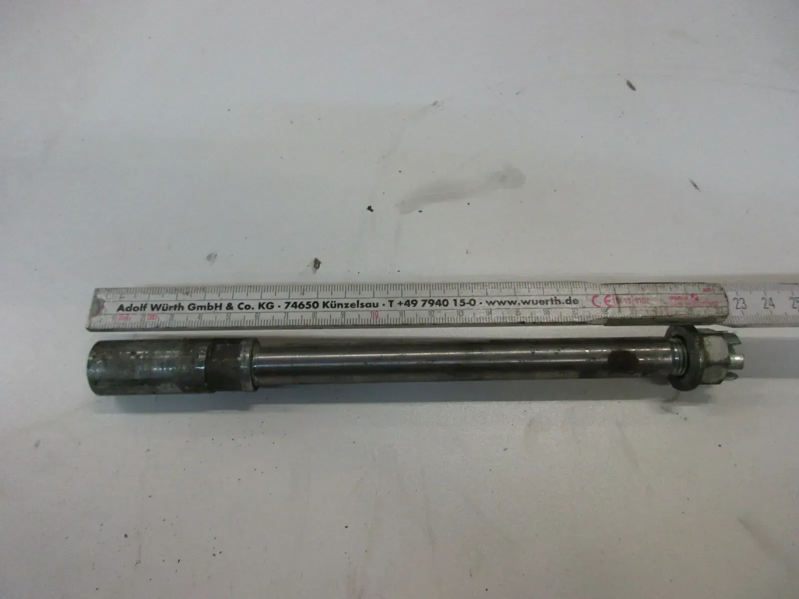 O2. Honda CB 400 N_T Steckachse vorne Achse Vorderrad Felge axle wheel - Bild 1