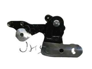 J583 Harley Davidson Low Rider Street Bob M8 Fußrastenhalter rechts Auspuffhalter rechts Fussraste - Bild 5