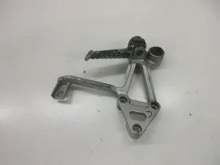 1. Kawasaki GPX 600 R ZX600A Fußraste hinten links Soziusraste Fussrastenhalter - Bild 2