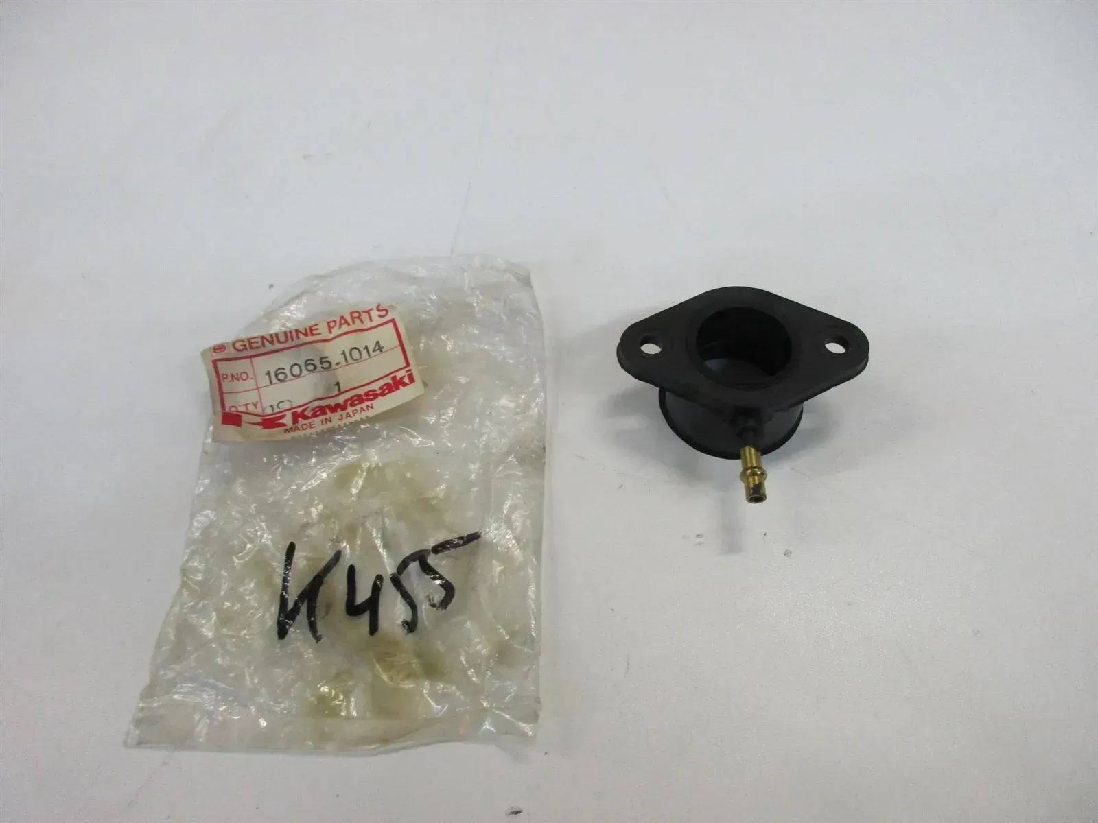 K455 Kawasaki Z 400 J GPZ 550 Ansaugstutzen Vergaser Vergasergummi 16065-1014 - Bild 1