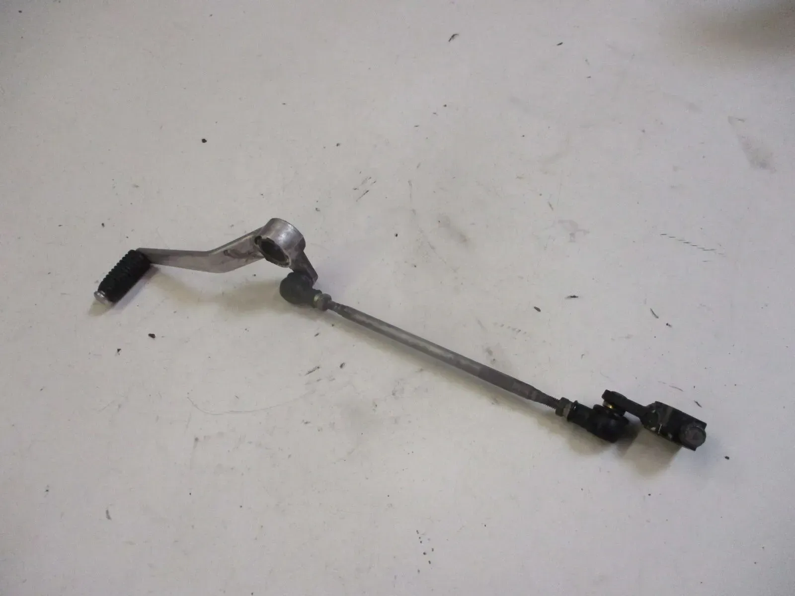 Schalthebel Ganghebel unten 1. Kawasaki ZX-R 750 J ZX750J ZXR Umlenkung Gestänge - Bild 1
