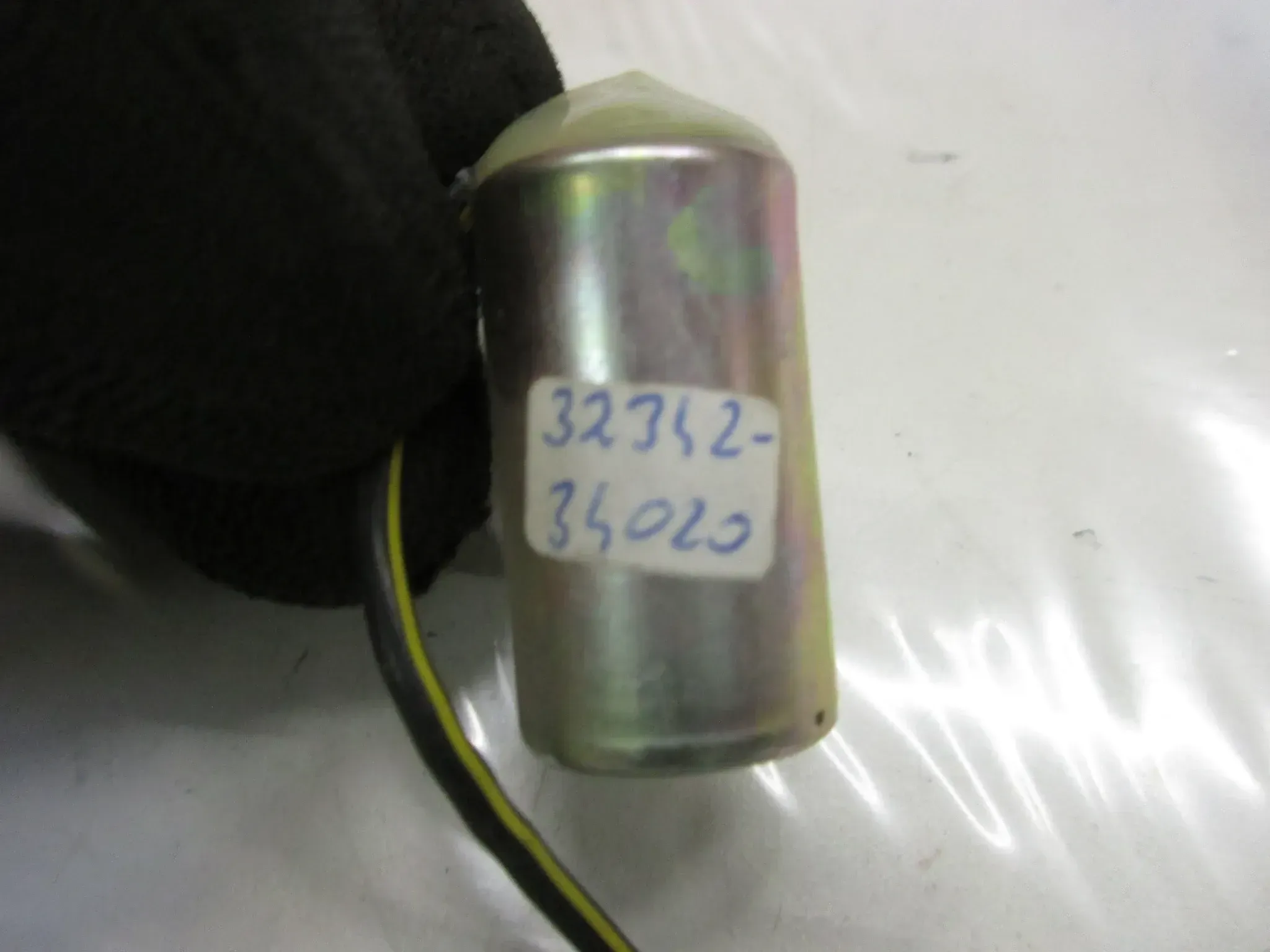 E444. Suzuki GT 550 Kondensator  Elektrik 32343-34020 rechts condenser - Bild 1