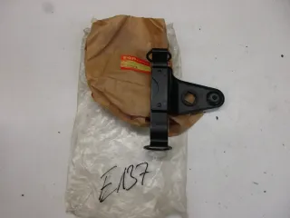 E137. Suzuki GS 750 GS 750 E Scheinwerferhalter Lampenhalter 51540-45000-291 links Träger - Bild 1