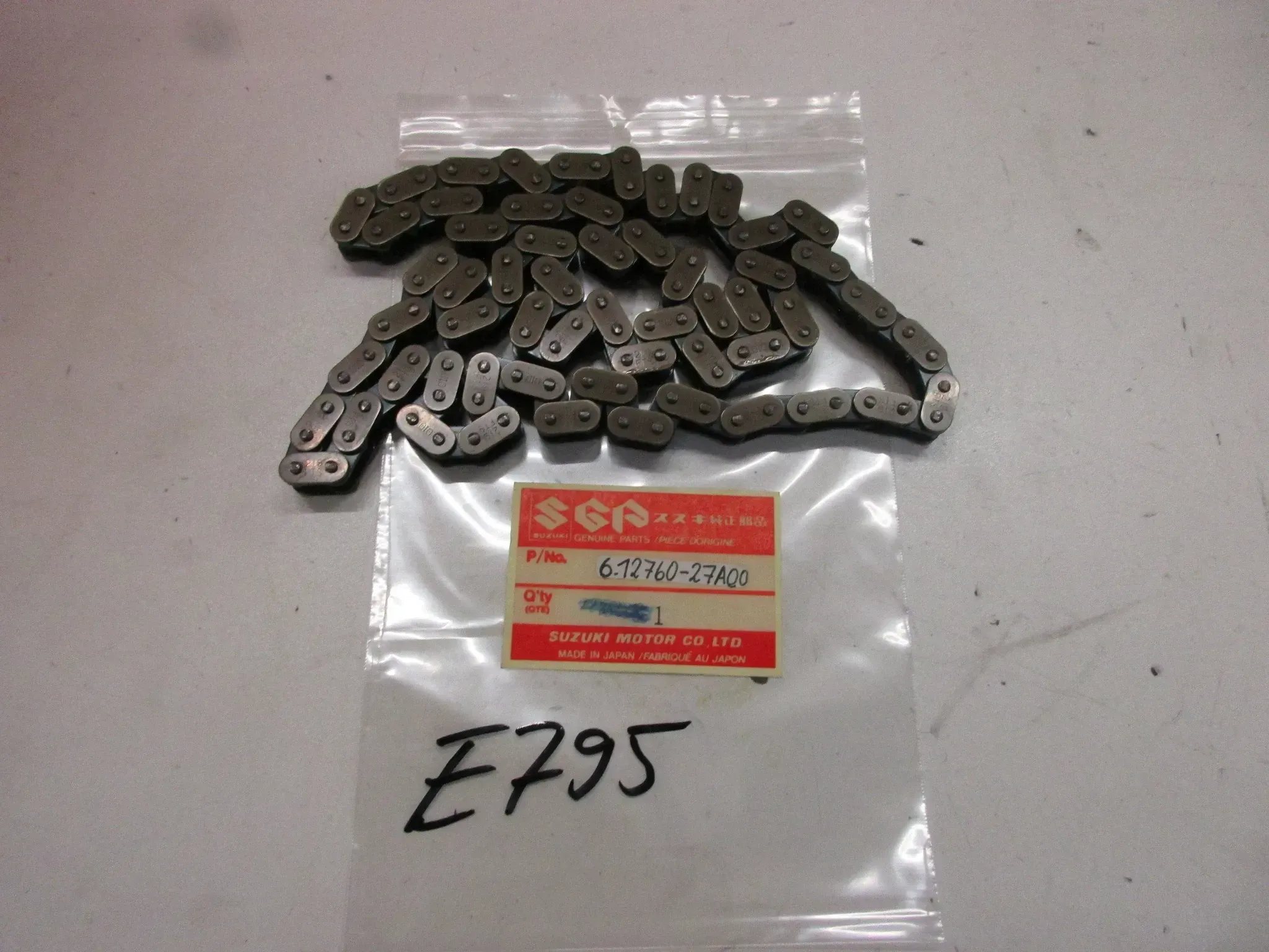E795. Suzuki GSX 600 F GN72B Steuerkette Kette 12760-27A00 Motor Zylinderkopf - Bild 1