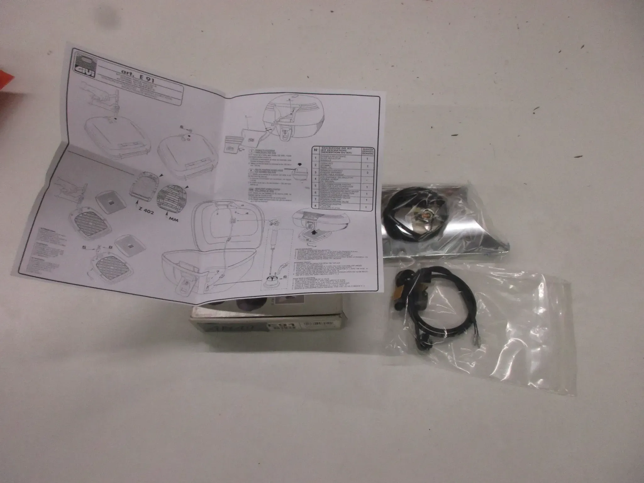 A1410 Givi E91 E29-E42 Topcase Kofferbeleuchtung Licht Elektronik - Bild 1