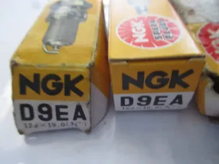 R1889 NGK D9EA Honda CB 125 XL 125 XR 125 Zündkerzen Ø 12 mm Motor - Bild 2