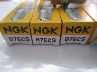 R1890 NGK B7ECS Suzuki Yamaha Kawasaki Zündkerzen Ø 14 mm Motor - Bild 5