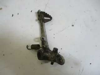 1. YAMAHA YZ 125 Typ 55 Y Bremspedal Bremshebel unten mit Feder brake pedal - Bild 1