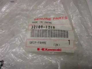 R102. Kawasaki ZR 750_1100 Zephyr Batteriehalter Träger Halter Rahmen 32109-1219 - Bild 4