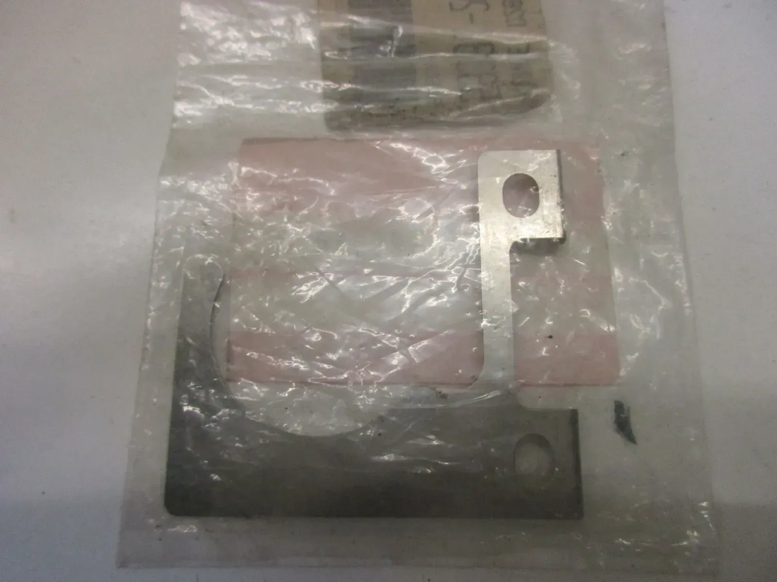 A357. Suzuki GSX 1300 R GSF 600 Platte Sicherung Bremssattel hinten  59381-20C00 - Bild 1